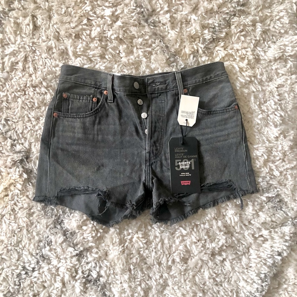 Levi’s 501 Original Women’s Shorts size 28 “Eat Your Words”